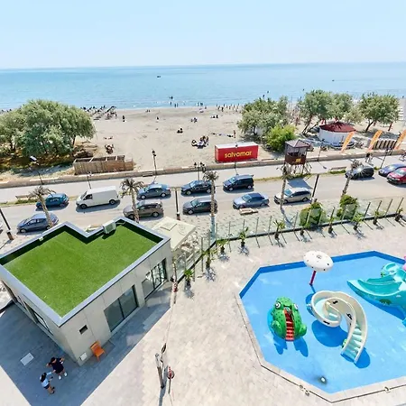 Boema In N Pools Resort- Free Parking Appartamento