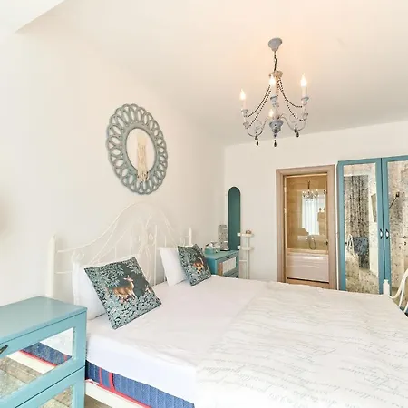Boema In Alezzi N Pools - Free Parking Appartement